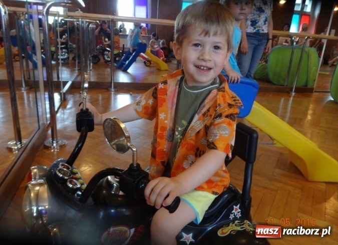 Zdjęcie w galerii na portalu naszraciborz.pl: Maluchy z Fiku-miku już na wakacjach  wiadomości z regionu