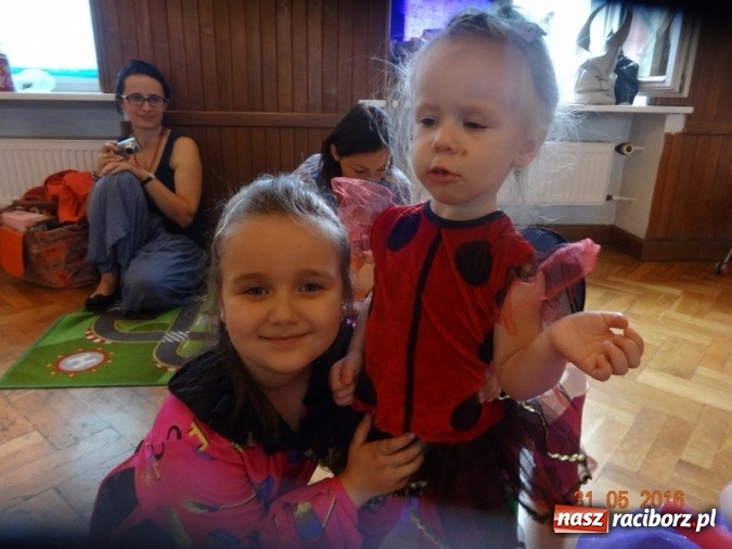 Zdjęcie w galerii na portalu naszraciborz.pl: Maluchy z Fiku-miku już na wakacjach  wiadomości z regionu