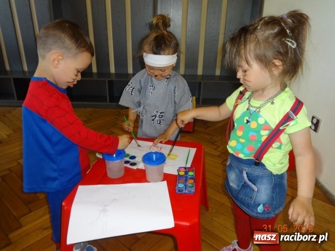 Zdjęcie w galerii na portalu naszraciborz.pl: Maluchy z Fiku-miku już na wakacjach  wiadomości z regionu