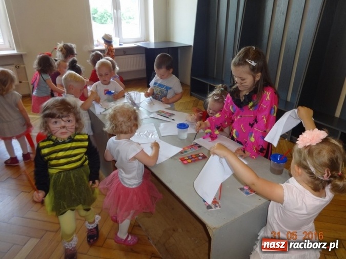 Zdjęcie w galerii na portalu naszraciborz.pl: Maluchy z Fiku-miku już na wakacjach  wiadomości z regionu