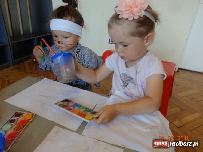 Zdjęcie w galerii na portalu naszraciborz.pl: Maluchy z Fiku-miku już na wakacjach  wiadomości z regionu