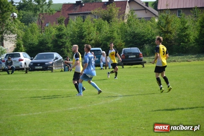 Zdjęcie w galerii na portalu naszraciborz.pl:  Rudnik kontra Jankowice, czyli arbiter i kury w roli głównej  wiadomości z regionu