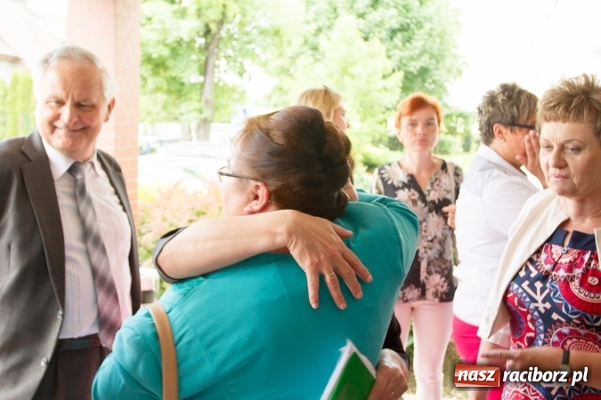 Zdjęcie w galerii na portalu naszraciborz.pl: Chwile wspomnień i łzy wzruszeń - rudnicka szkoła ma 50 lat  wiadomości z regionu