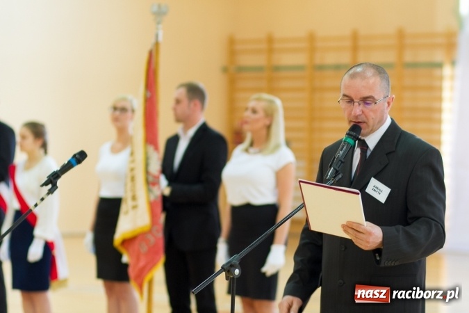 Zdjęcie w galerii na portalu naszraciborz.pl: Chwile wspomnień i łzy wzruszeń - rudnicka szkoła ma 50 lat  wiadomości z regionu