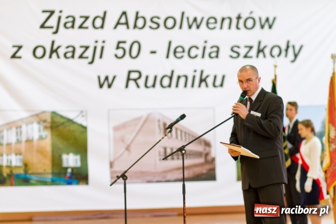 Zdjęcie w galerii na portalu naszraciborz.pl: Chwile wspomnień i łzy wzruszeń - rudnicka szkoła ma 50 lat  wiadomości z regionu
