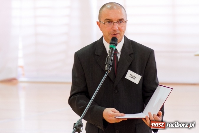 Zdjęcie w galerii na portalu naszraciborz.pl: Chwile wspomnień i łzy wzruszeń - rudnicka szkoła ma 50 lat  wiadomości z regionu