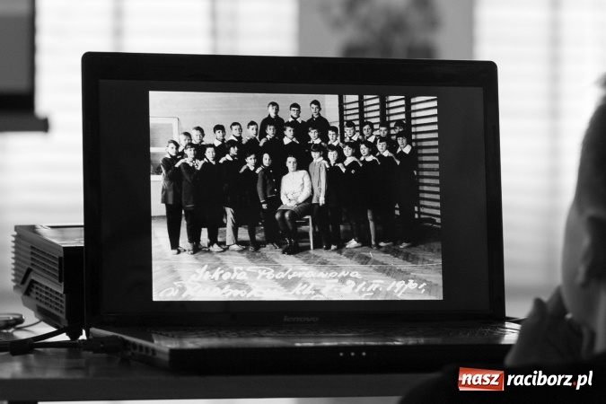 Zdjęcie w galerii na portalu naszraciborz.pl: Chwile wspomnień i łzy wzruszeń - rudnicka szkoła ma 50 lat  wiadomości z regionu