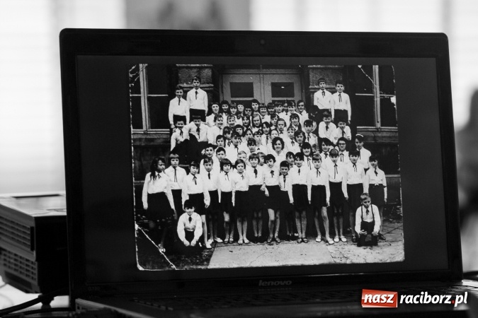 Zdjęcie w galerii na portalu naszraciborz.pl: Chwile wspomnień i łzy wzruszeń - rudnicka szkoła ma 50 lat  wiadomości z regionu
