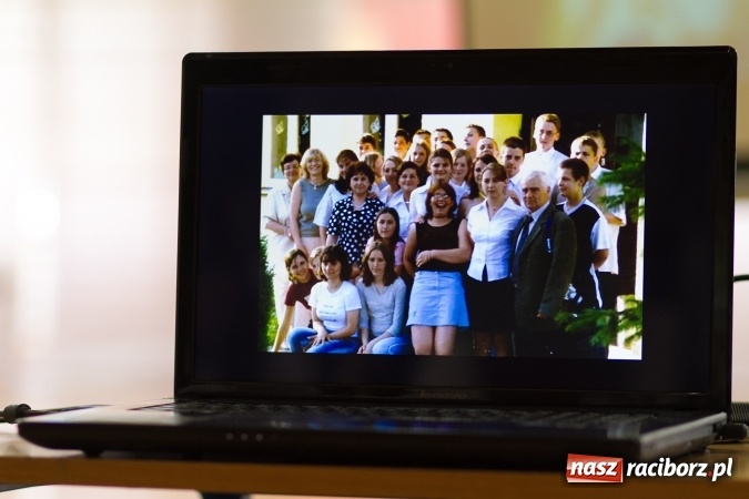 Zdjęcie w galerii na portalu naszraciborz.pl: Chwile wspomnień i łzy wzruszeń - rudnicka szkoła ma 50 lat  wiadomości z regionu