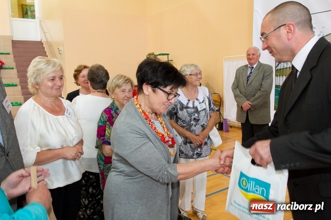 Zdjęcie w galerii na portalu naszraciborz.pl: Chwile wspomnień i łzy wzruszeń - rudnicka szkoła ma 50 lat  wiadomości z regionu