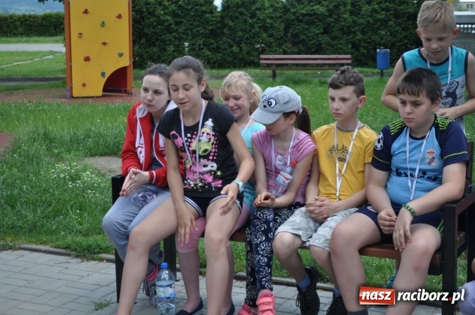 Zdjęcie w galerii na portalu naszraciborz.pl: Zumba z Manuelą i inne atrakcje. Dzień Dziecka w szkole i przedszkolu w Sudole  wiadomości z regionu