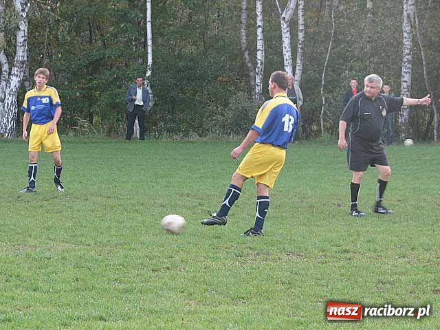 Zdjęcie w galerii na portalu naszraciborz.pl: Klasa B: Babice-Pietraszyn, czyli dosadny sędzia wiadomości z regionu