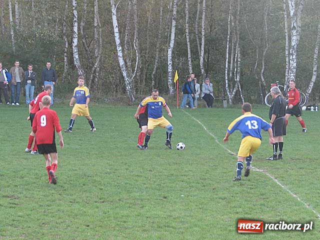 Zdjęcie w galerii na portalu naszraciborz.pl: Klasa B: Babice-Pietraszyn, czyli dosadny sędzia wiadomości z regionu