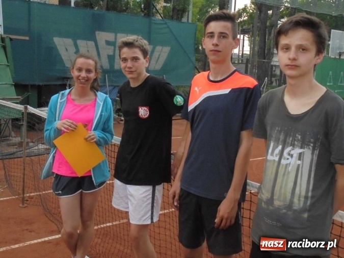 Zdjęcie w galerii na portalu naszraciborz.pl: Turniej tenisowy z okazji Dnia Dziecka wiadomości z regionu