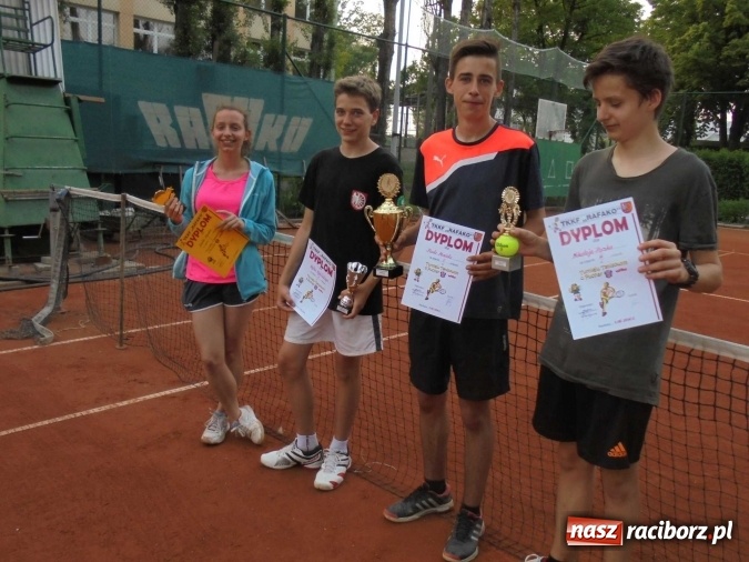 Zdjęcie w galerii na portalu naszraciborz.pl: Turniej tenisowy z okazji Dnia Dziecka wiadomości z regionu