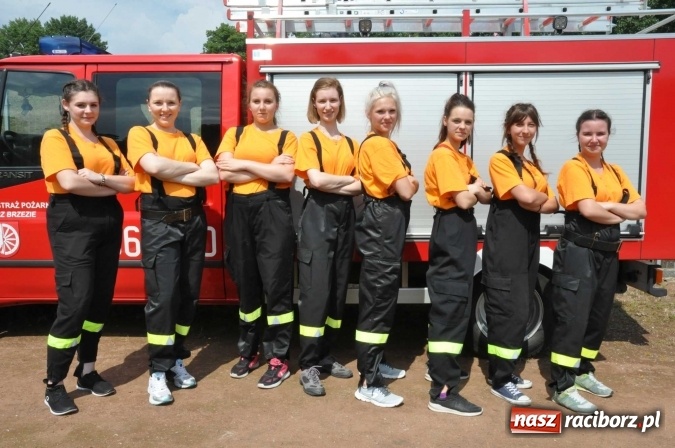 Zdjęcie w galerii na portalu naszraciborz.pl: Strażacy ochotnicy z Raciborza rywalizują na stadionie OSiR. Stawką Puchar Prezydenta wiadomości z regionu