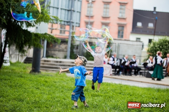 Zdjęcie w galerii na portalu naszraciborz.pl: Piknik rodzinny z Raciborskim Centrum Kultury wiadomości z regionu