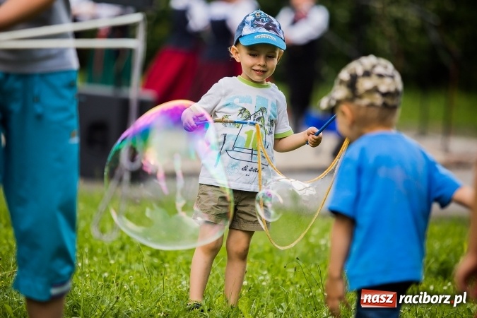 Zdjęcie w galerii na portalu naszraciborz.pl: Piknik rodzinny z Raciborskim Centrum Kultury wiadomości z regionu