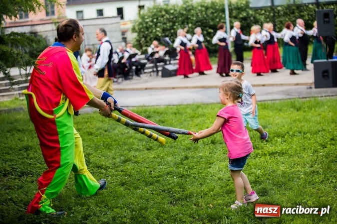 Zdjęcie w galerii na portalu naszraciborz.pl: Piknik rodzinny z Raciborskim Centrum Kultury wiadomości z regionu