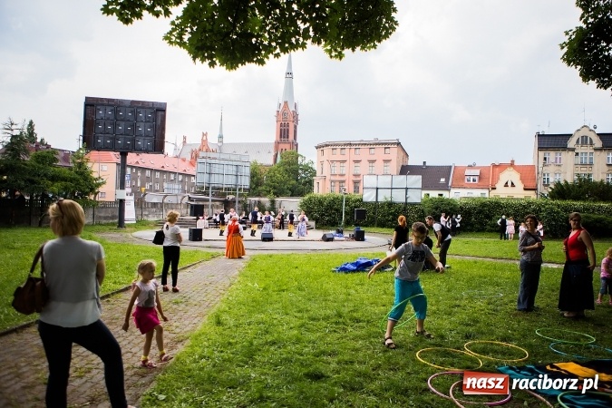 Zdjęcie w galerii na portalu naszraciborz.pl: Piknik rodzinny z Raciborskim Centrum Kultury wiadomości z regionu