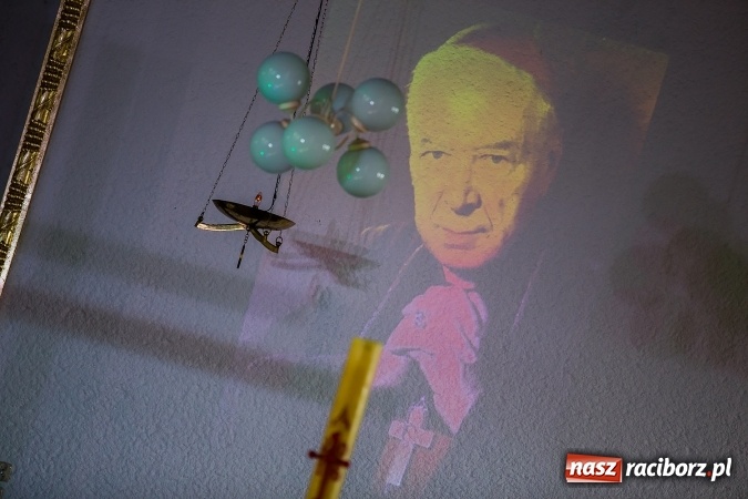 Zdjęcie w galerii na portalu naszraciborz.pl: 1050-lecie Chrztu Polski. Spektakl słowno - muzyczny w kościele św. J&oacute;zefa wiadomości z regionu