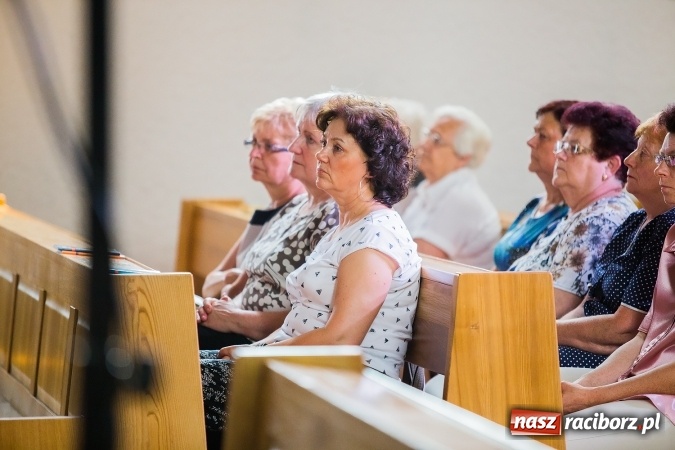 Zdjęcie w galerii na portalu naszraciborz.pl: 1050-lecie Chrztu Polski. Spektakl słowno - muzyczny w kościele św. J&oacute;zefa wiadomości z regionu