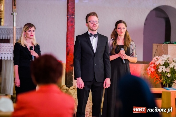 Zdjęcie w galerii na portalu naszraciborz.pl: 1050-lecie Chrztu Polski. Spektakl słowno - muzyczny w kościele św. J&oacute;zefa wiadomości z regionu