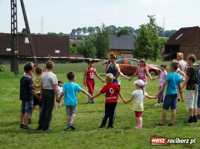 Zdjęcie w galerii na portalu naszraciborz.pl: W Rzuchowie hucznie obchodzili Dzień Dziecka wiadomości z regionu