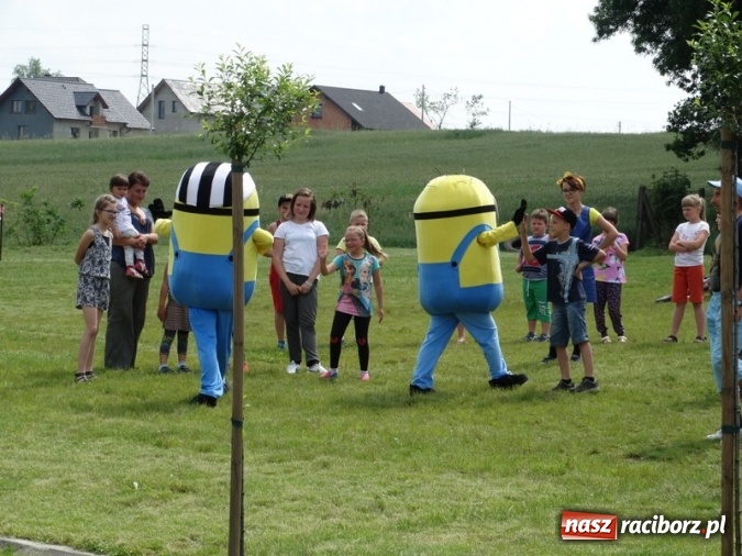 Zdjęcie w galerii na portalu naszraciborz.pl: W Rzuchowie hucznie obchodzili Dzień Dziecka wiadomości z regionu