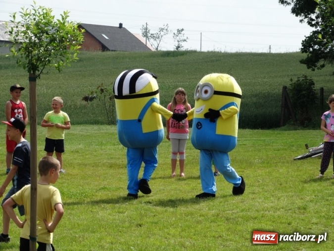 Zdjęcie w galerii na portalu naszraciborz.pl: W Rzuchowie hucznie obchodzili Dzień Dziecka wiadomości z regionu