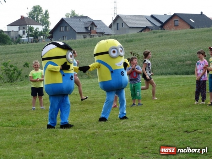 Zdjęcie w galerii na portalu naszraciborz.pl: W Rzuchowie hucznie obchodzili Dzień Dziecka wiadomości z regionu