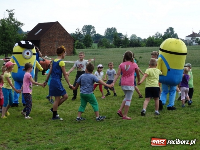 Zdjęcie w galerii na portalu naszraciborz.pl: W Rzuchowie hucznie obchodzili Dzień Dziecka wiadomości z regionu