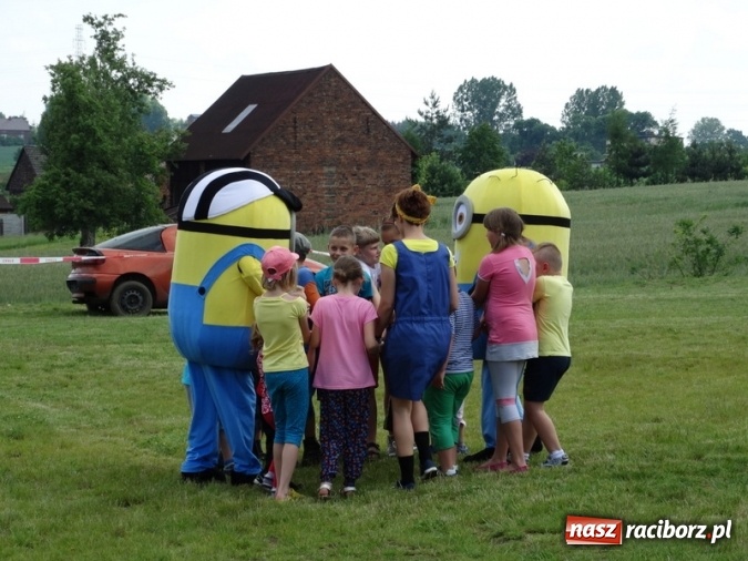 Zdjęcie w galerii na portalu naszraciborz.pl: W Rzuchowie hucznie obchodzili Dzień Dziecka wiadomości z regionu