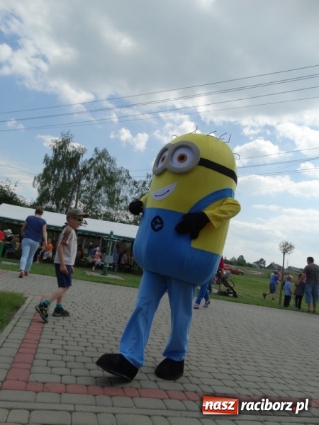 Zdjęcie w galerii na portalu naszraciborz.pl: W Rzuchowie hucznie obchodzili Dzień Dziecka wiadomości z regionu