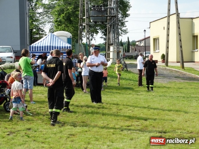 Zdjęcie w galerii na portalu naszraciborz.pl: W Rzuchowie hucznie obchodzili Dzień Dziecka wiadomości z regionu