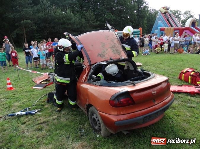 Zdjęcie w galerii na portalu naszraciborz.pl: W Rzuchowie hucznie obchodzili Dzień Dziecka wiadomości z regionu