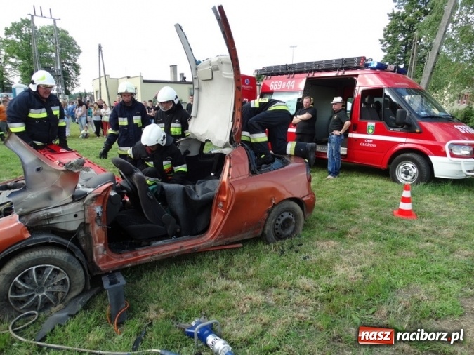 Zdjęcie w galerii na portalu naszraciborz.pl: W Rzuchowie hucznie obchodzili Dzień Dziecka wiadomości z regionu