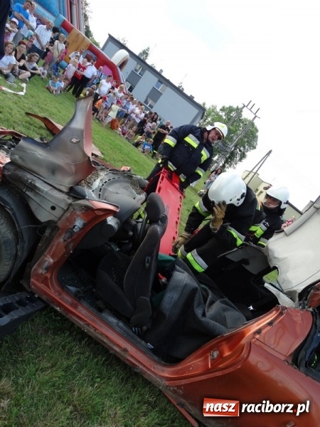 Zdjęcie w galerii na portalu naszraciborz.pl: W Rzuchowie hucznie obchodzili Dzień Dziecka wiadomości z regionu