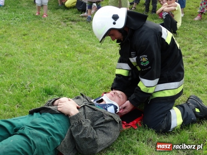 Zdjęcie w galerii na portalu naszraciborz.pl: W Rzuchowie hucznie obchodzili Dzień Dziecka wiadomości z regionu