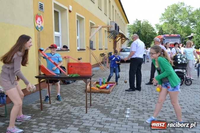 Zdjęcie w galerii na portalu naszraciborz.pl: Król, Królowa, intryg skutki i niesforne krasnoludki wiadomości z regionu