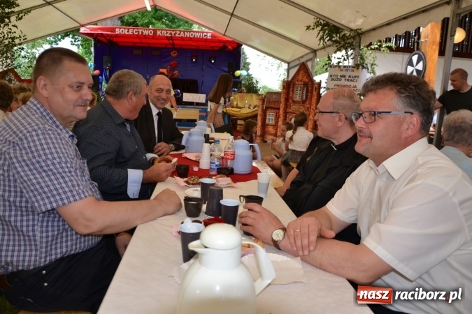 Zdjęcie w galerii na portalu naszraciborz.pl: Król, Królowa, intryg skutki i niesforne krasnoludki wiadomości z regionu