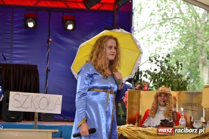 Zdjęcie w galerii na portalu naszraciborz.pl: Król, Królowa, intryg skutki i niesforne krasnoludki wiadomości z regionu