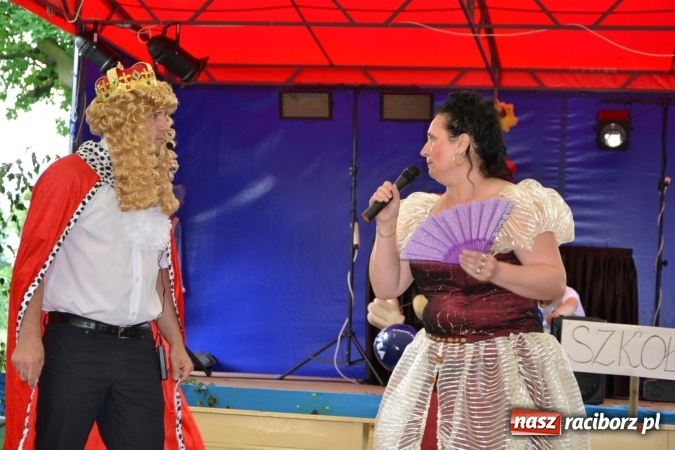 Zdjęcie w galerii na portalu naszraciborz.pl: Król, Królowa, intryg skutki i niesforne krasnoludki wiadomości z regionu