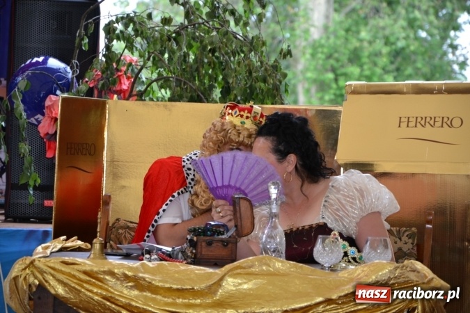 Zdjęcie w galerii na portalu naszraciborz.pl: Król, Królowa, intryg skutki i niesforne krasnoludki wiadomości z regionu