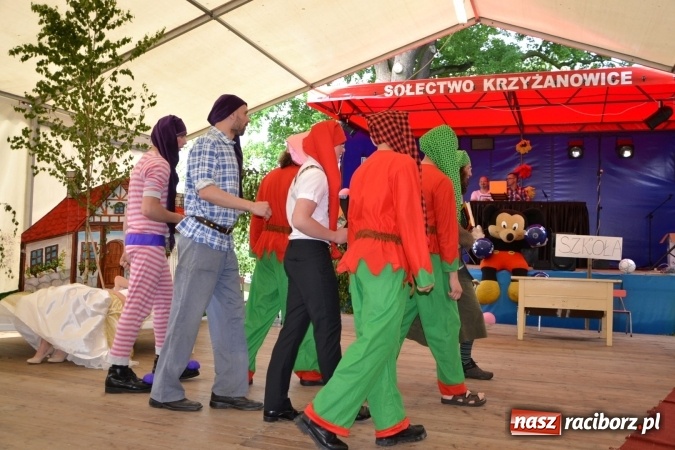 Zdjęcie w galerii na portalu naszraciborz.pl: Król, Królowa, intryg skutki i niesforne krasnoludki wiadomości z regionu