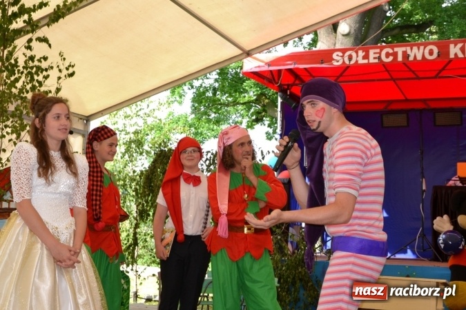 Zdjęcie w galerii na portalu naszraciborz.pl: Król, Królowa, intryg skutki i niesforne krasnoludki wiadomości z regionu