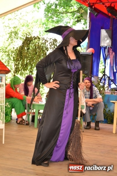 Zdjęcie w galerii na portalu naszraciborz.pl: Król, Królowa, intryg skutki i niesforne krasnoludki wiadomości z regionu