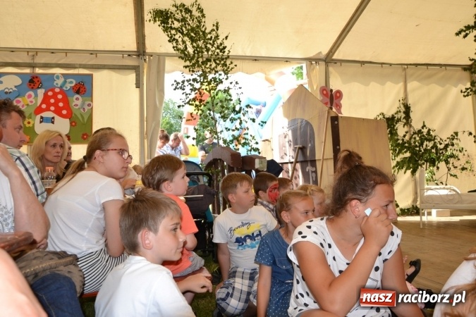 Zdjęcie w galerii na portalu naszraciborz.pl: Król, Królowa, intryg skutki i niesforne krasnoludki wiadomości z regionu