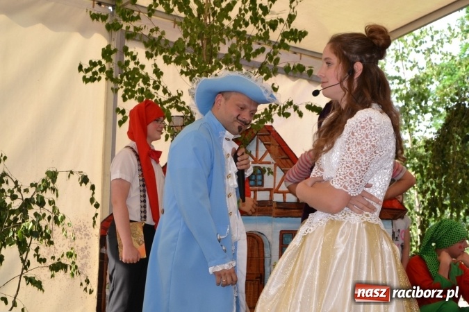 Zdjęcie w galerii na portalu naszraciborz.pl: Król, Królowa, intryg skutki i niesforne krasnoludki wiadomości z regionu