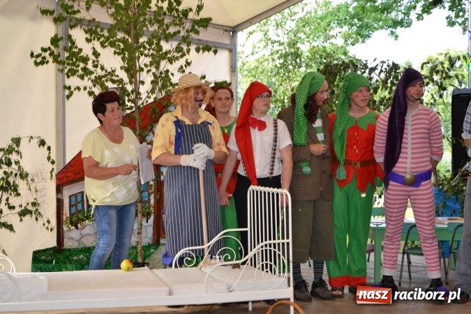 Zdjęcie w galerii na portalu naszraciborz.pl: Król, Królowa, intryg skutki i niesforne krasnoludki wiadomości z regionu